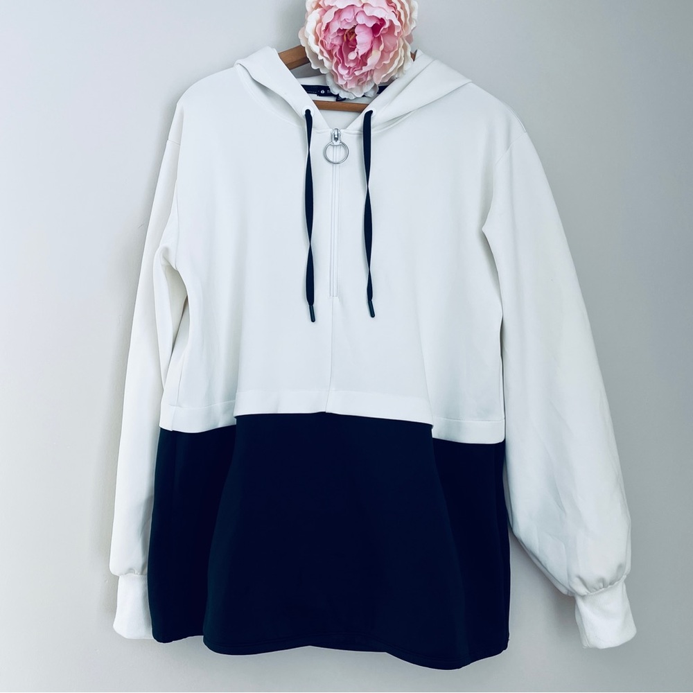 Thrive Société White Black Ring Pull Hoodie T31J612 Medium